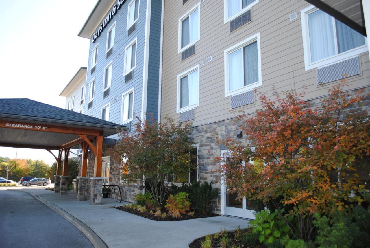 Days Inn & Suites By Wyndham Lindsay Bagian luar foto