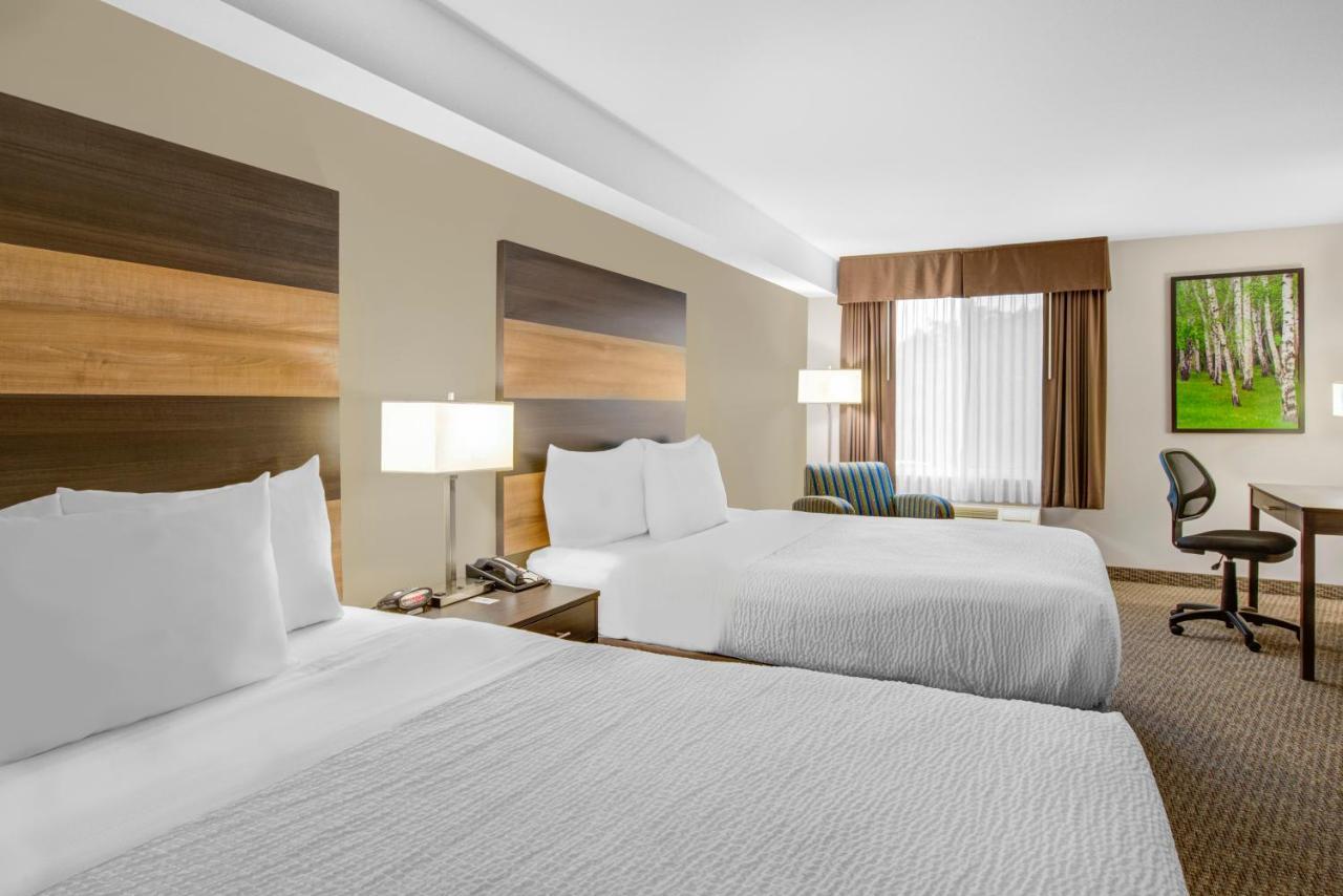 Days Inn & Suites By Wyndham Lindsay Bagian luar foto