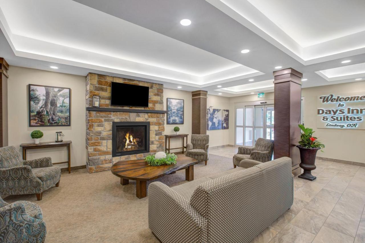 Days Inn & Suites By Wyndham Lindsay Bagian luar foto